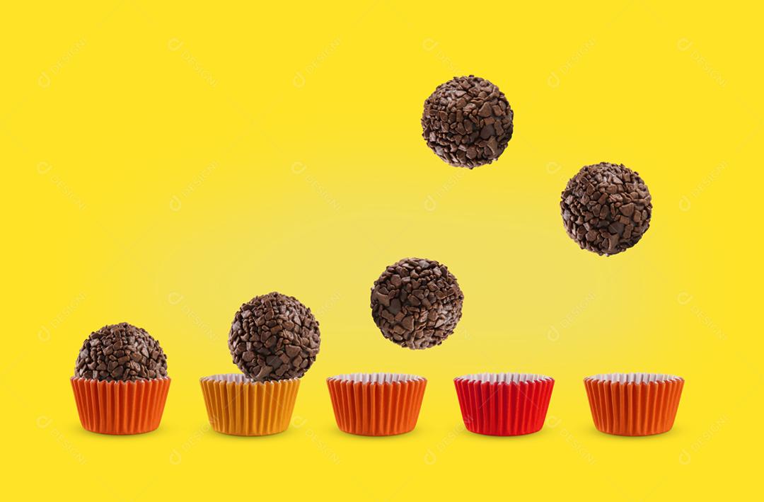 Doce tradicional brasileiro isolado em fundo amarelo. Handm