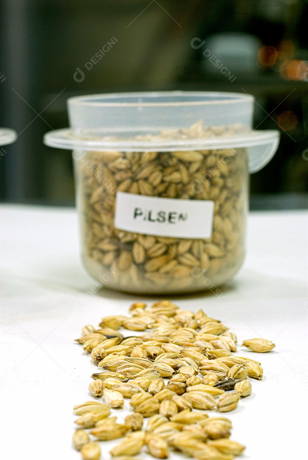 Frasco com Semente de Pilsen