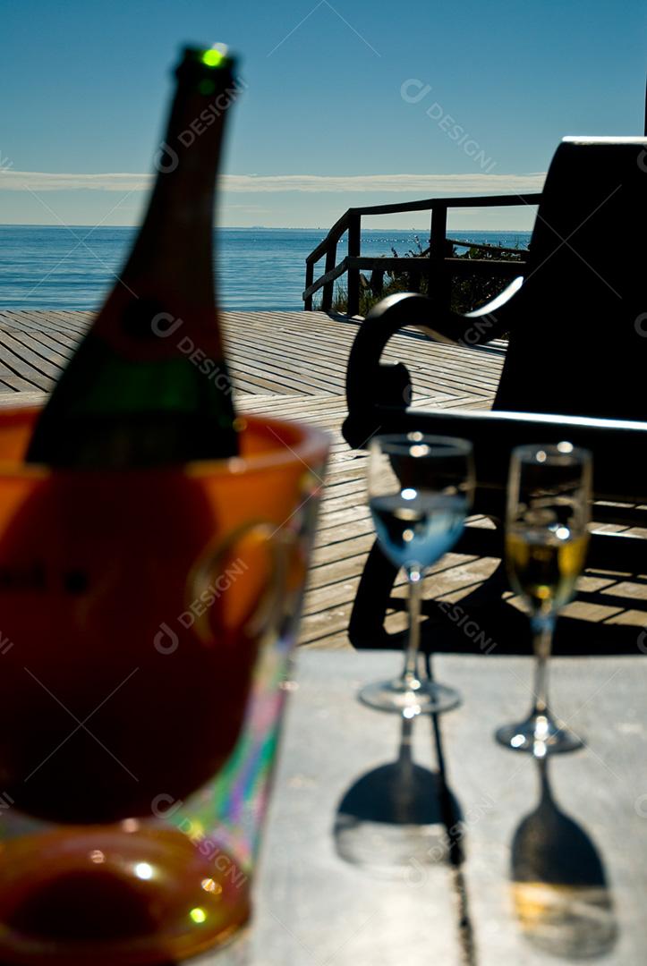 Praia do Bojuru, praia deserta, sul do estado do Rio Grande do Sul, Brasil.