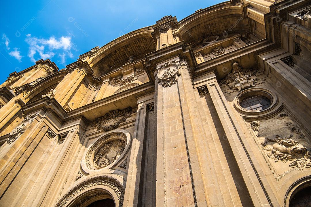 Bela vista da Catedral de Granada na Espanha