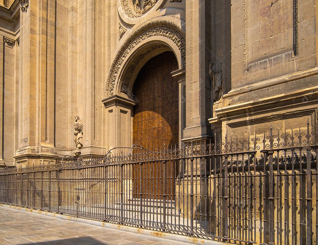 Bela vista da Catedral de Granada na Espanha