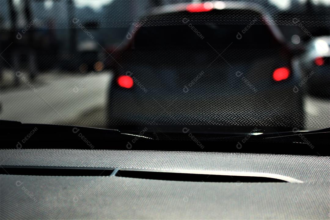 Visão de automovel em um transito