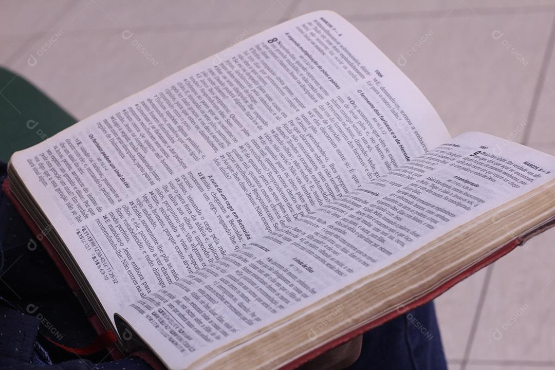 Livro envagélico bíblia igreja