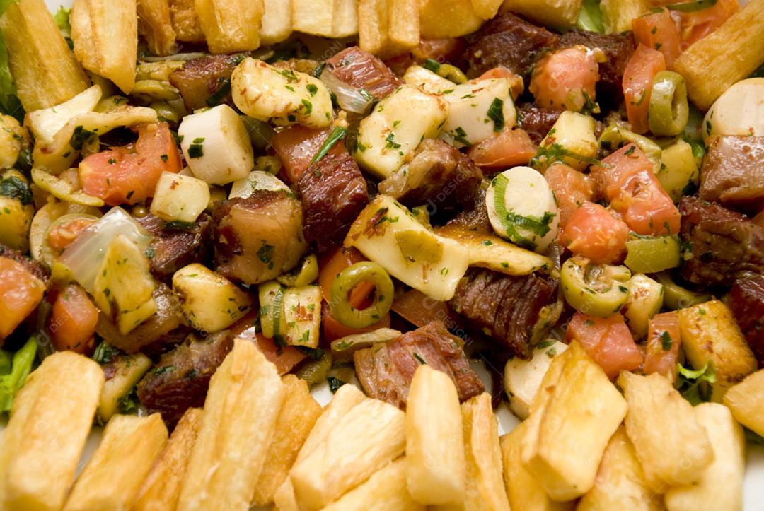 Prato de Carne frita com mandioquinha