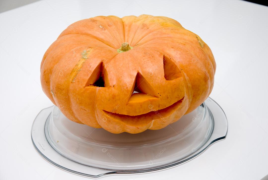 Abóbora de hallowen com carinha feliz