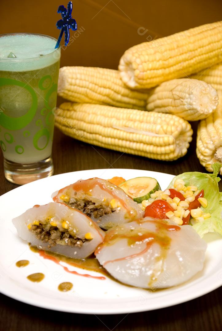 Prato de Vieira  acompanhado de creme de milho