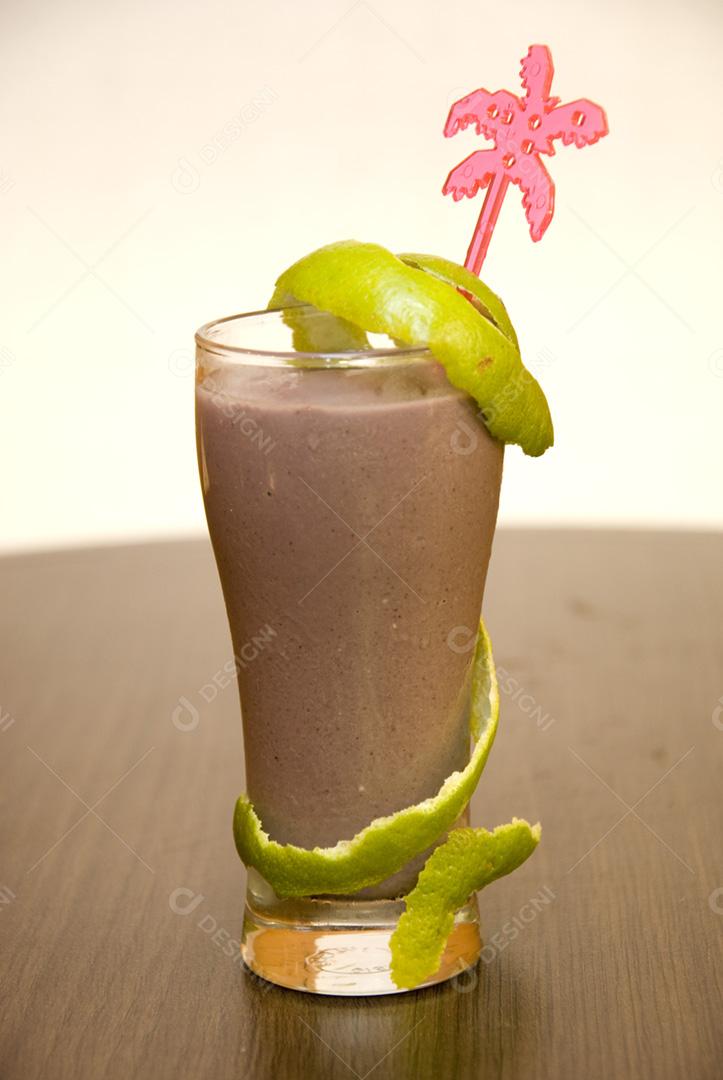 Bebida lacta de chocolate com decoração