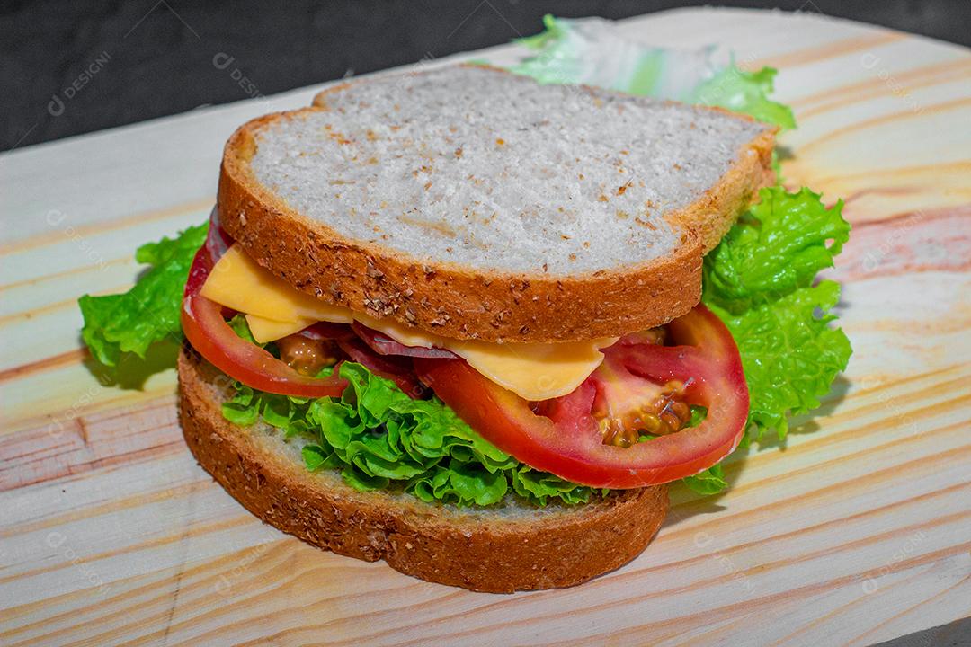 Delicioso sanduiche recheado