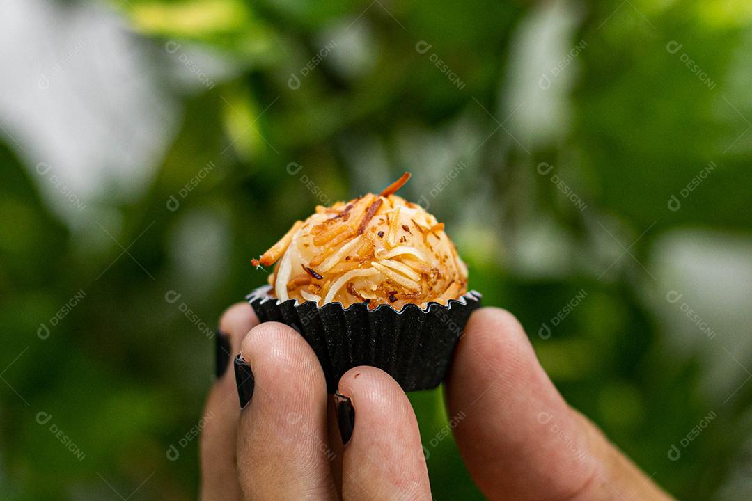 Vários brigadeiro típico brasileiro para festas, aniversário infantil, festas, doces