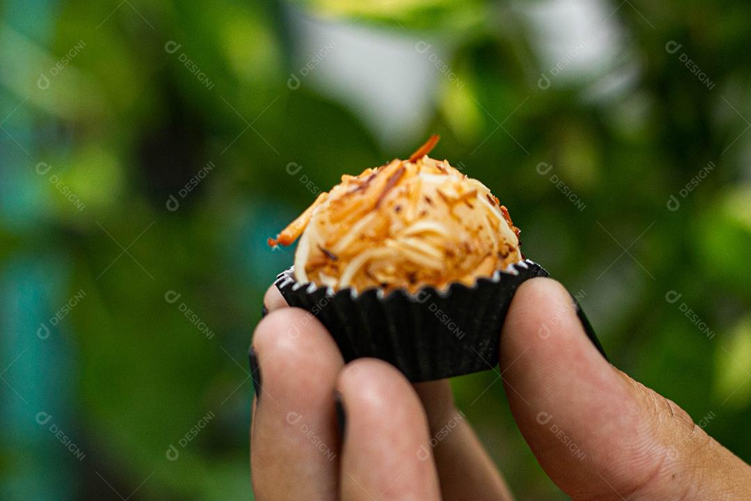 Vários brigadeiro típico brasileiro para festas, aniversário infantil, festas, doces