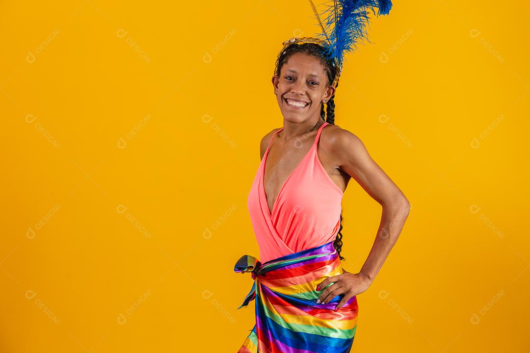 dread mulher no cabelo lgbt vestida para o carnaval