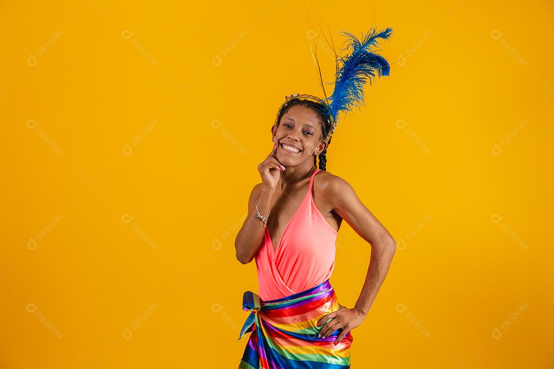 dread mulher no cabelo lgbt vestida para o carnaval