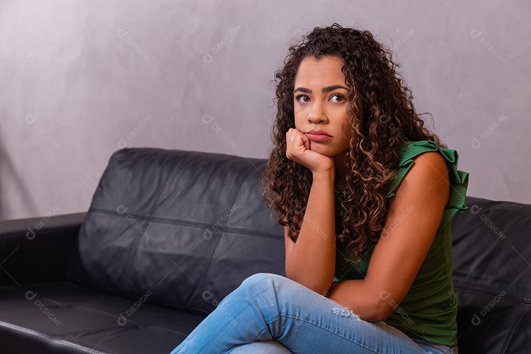 Linda Mulher pensando Imagem JPG