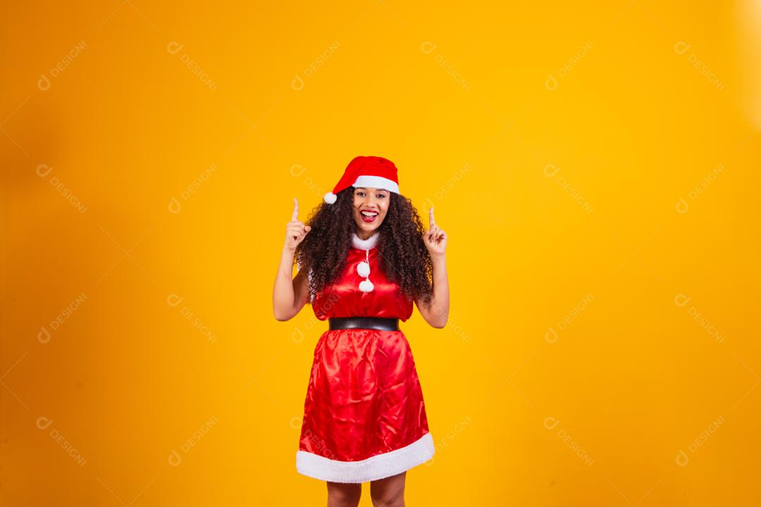 jovem no vestida para o natalelee espaçote livre para t