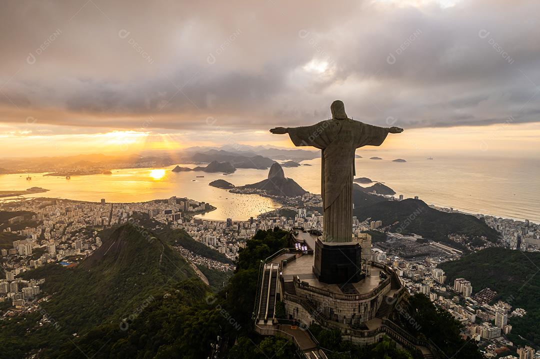 Rio de Janeiro, Brasil. Cristo redentor. Cidade do horizonte do Rio de Janeiro.