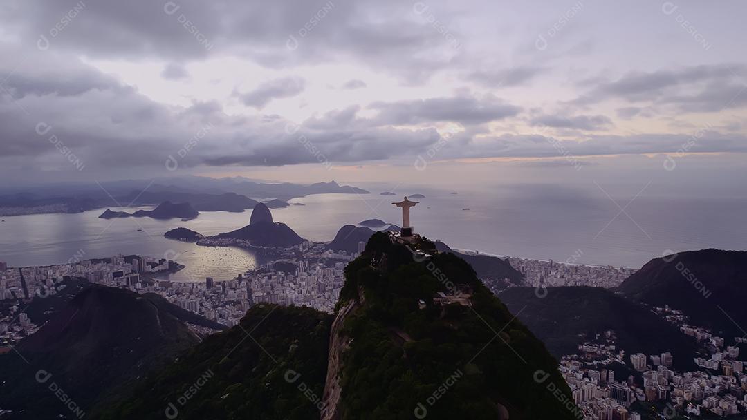 Rio de Janeiro, Brasil. Cristo redentor. Cidade do horizonte do Rio de Janeiro.