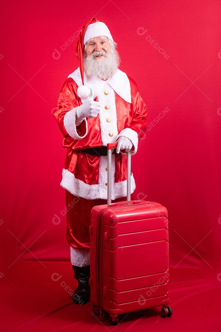 Papai Noel vai de férias no verão