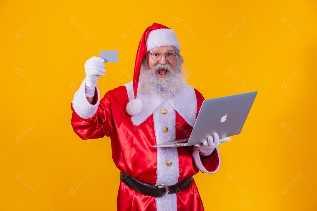 Papai Noel comprando online. Papai Noel comprando online