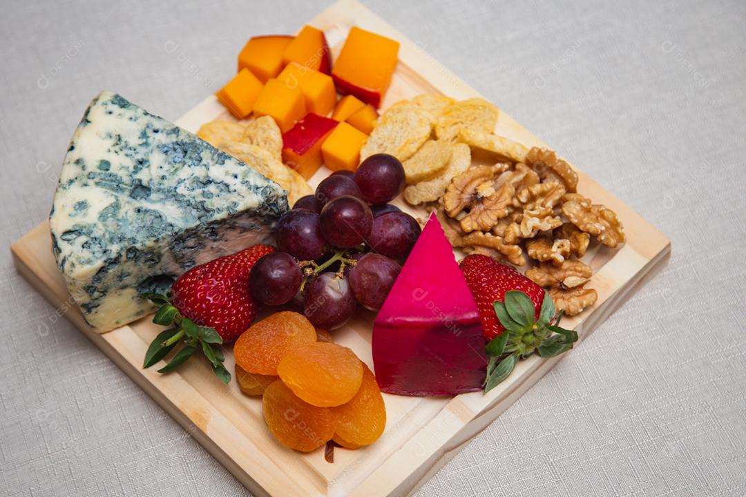 deliciosa variedade de queijos.