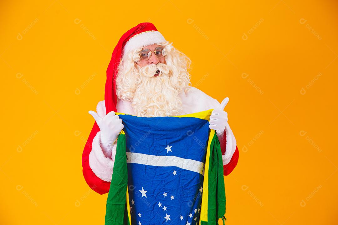 Papai Noel é fã do Brasil. Apoiador de Papai Noel do sutiã