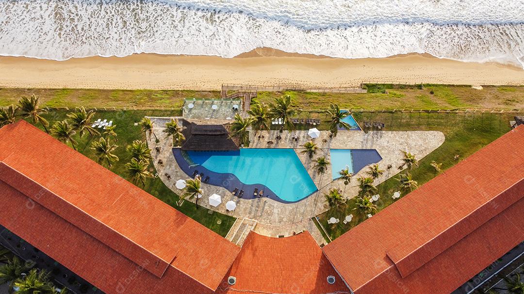 Natal, Rio Grande do Norte, Brasil - 12 de março de 2021: Imagem aérea do hotel Aram Praia Marina