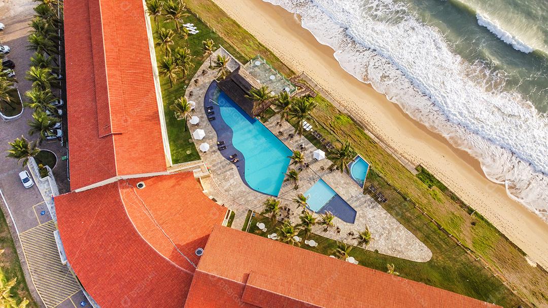 Natal, Rio Grande do Norte, Brasil - 12 de março de 2021: Imagem aérea do hotel Aram Praia Marina