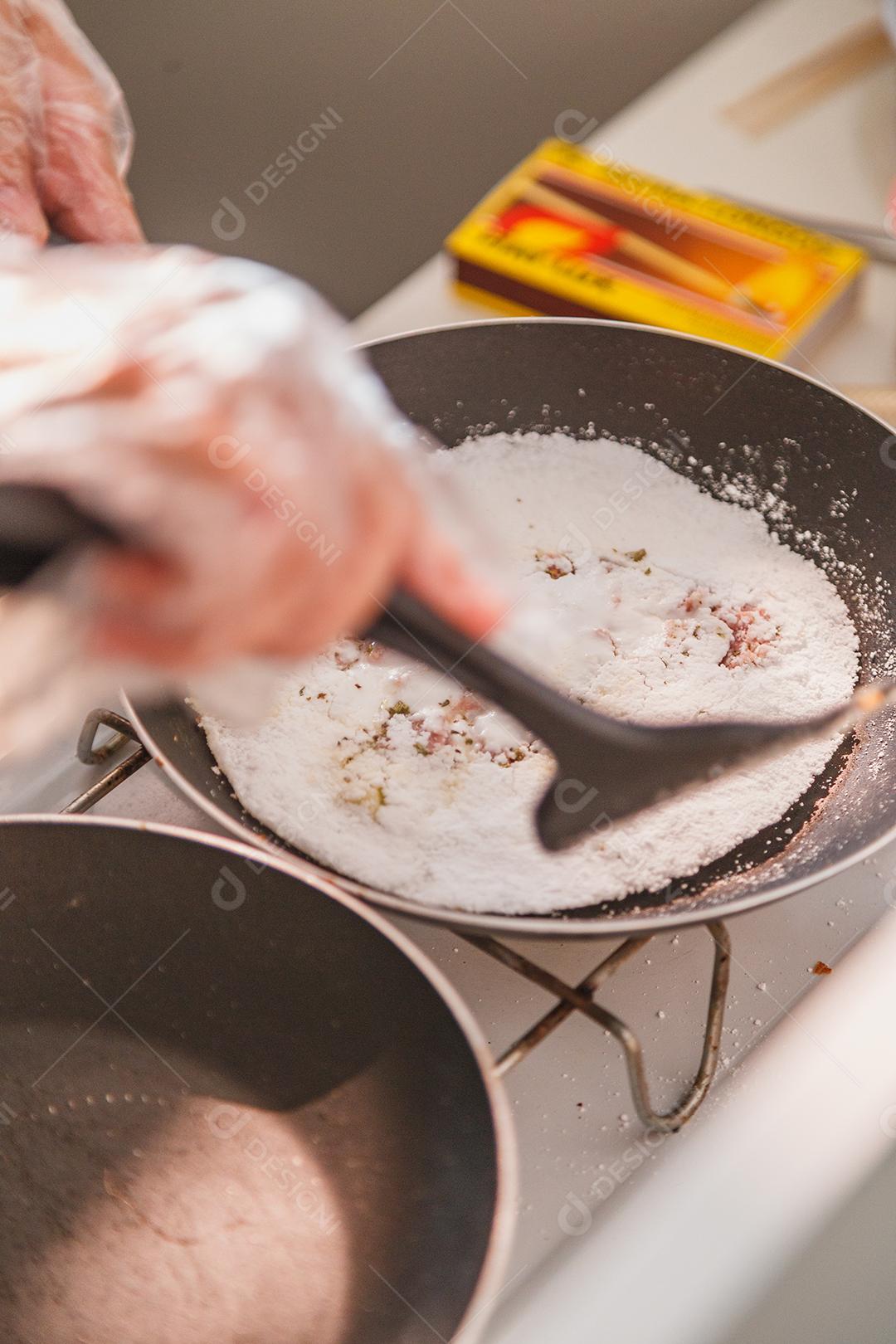 Preparação de uma deliciosa tapioca