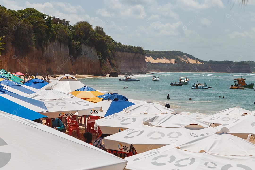 Natal, Rio Grande do Norte, Brasil - 12 de março de 2021: Imagem aérea da Praia de Pipa no Rio Grande do Norte