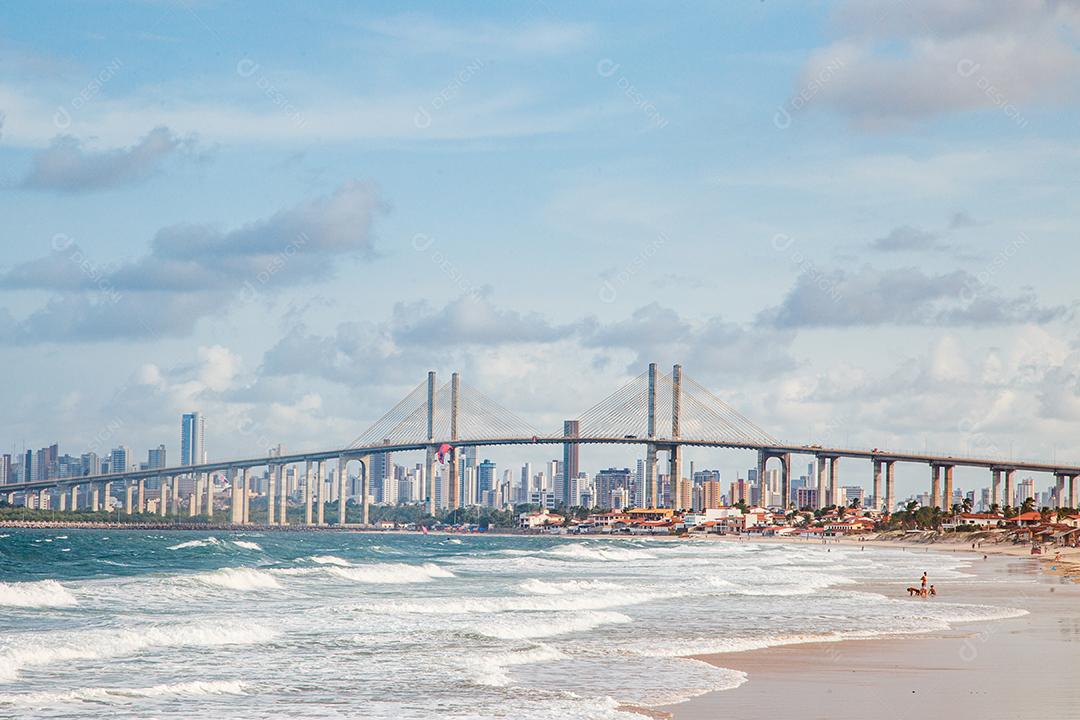 Natal, Rio Grande do Norte, Brasil - 12 de março de 2021: Foto da ponte Newton Navarro da cidade de Natal, RN.