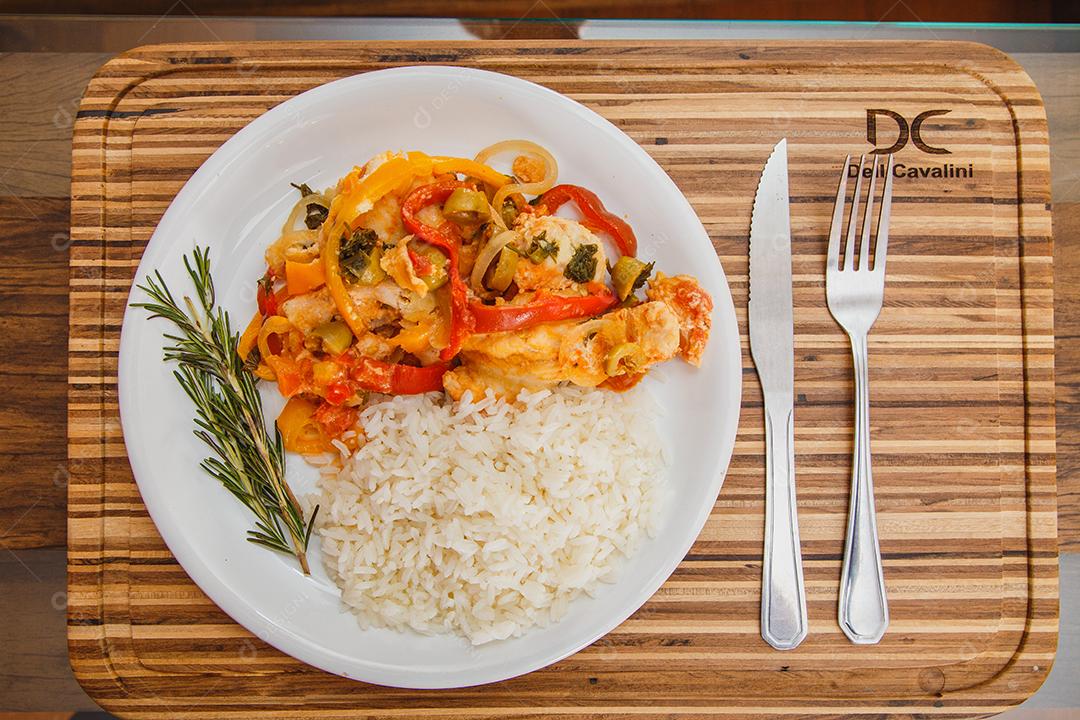 Prato Delicioso de bacalhau com arroz