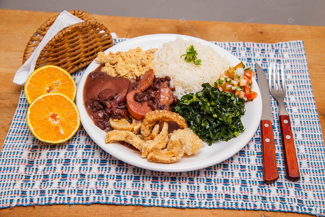 Prato Delicioso de Feijoada