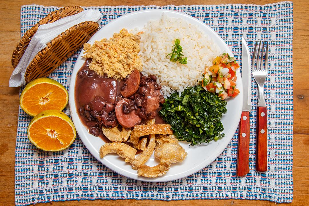 Prato Delicioso de Feijoada