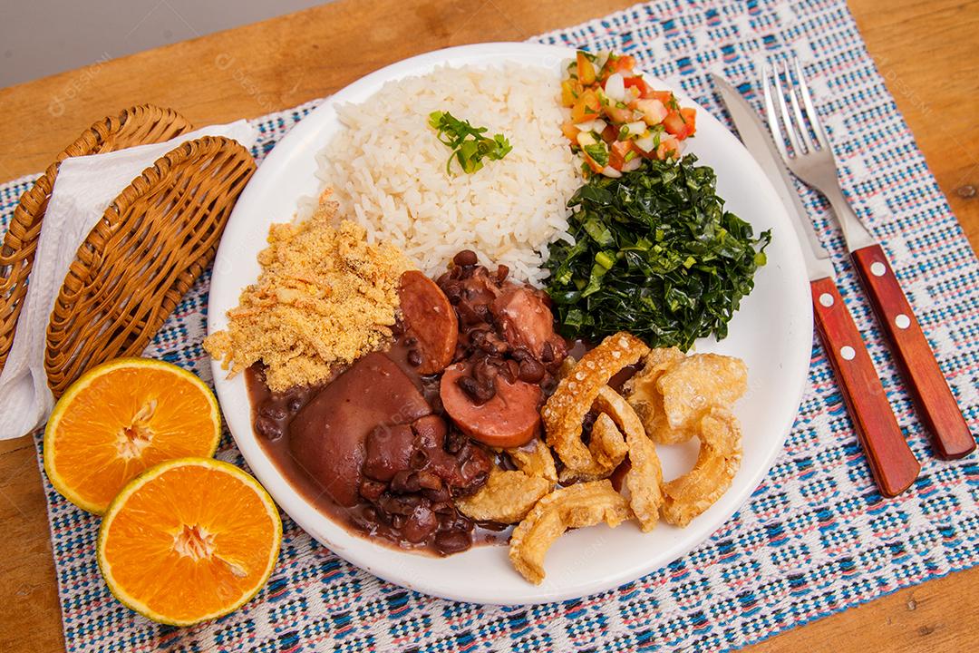 Prato Delicioso de Feijoada