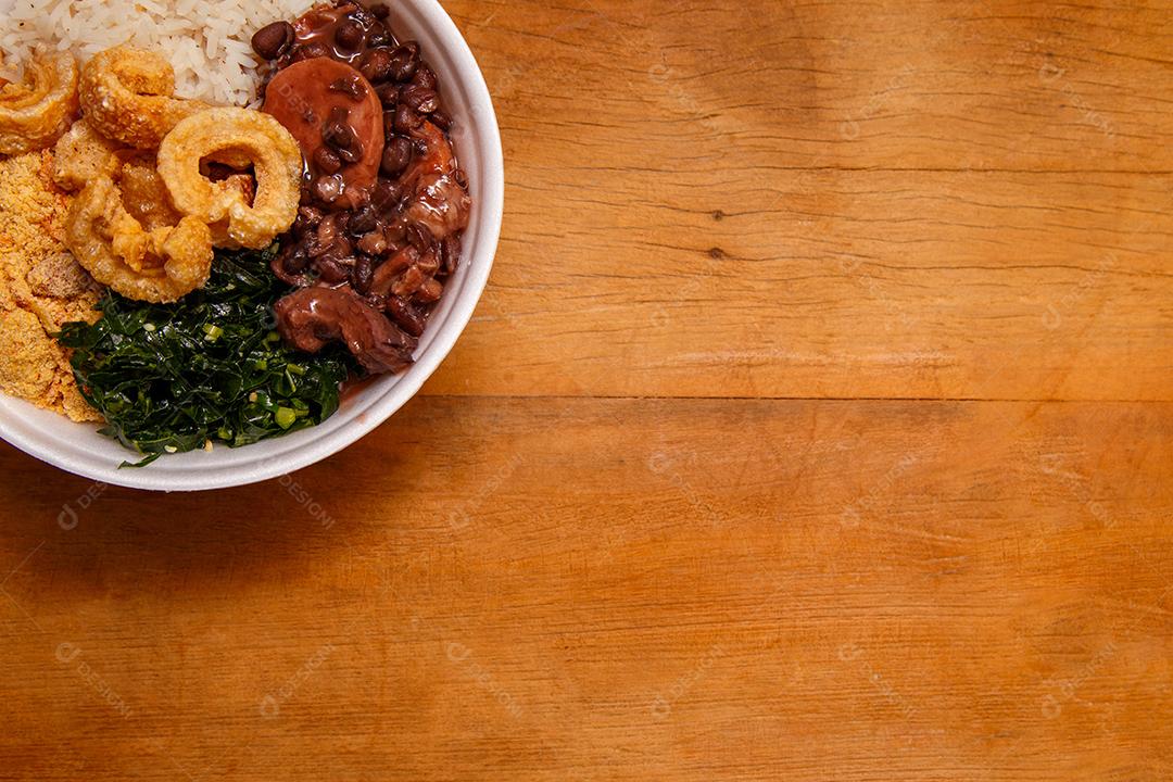 Prato Delicioso de Feijoada