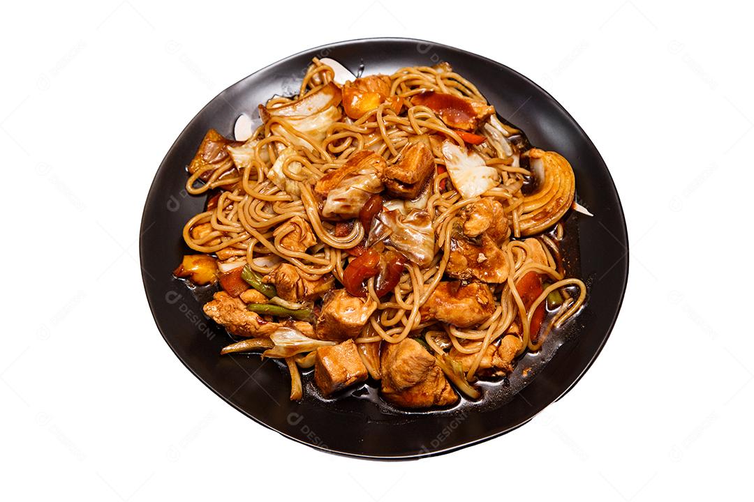 Tigela com yakisoba Comida Japonesa em fundo branco