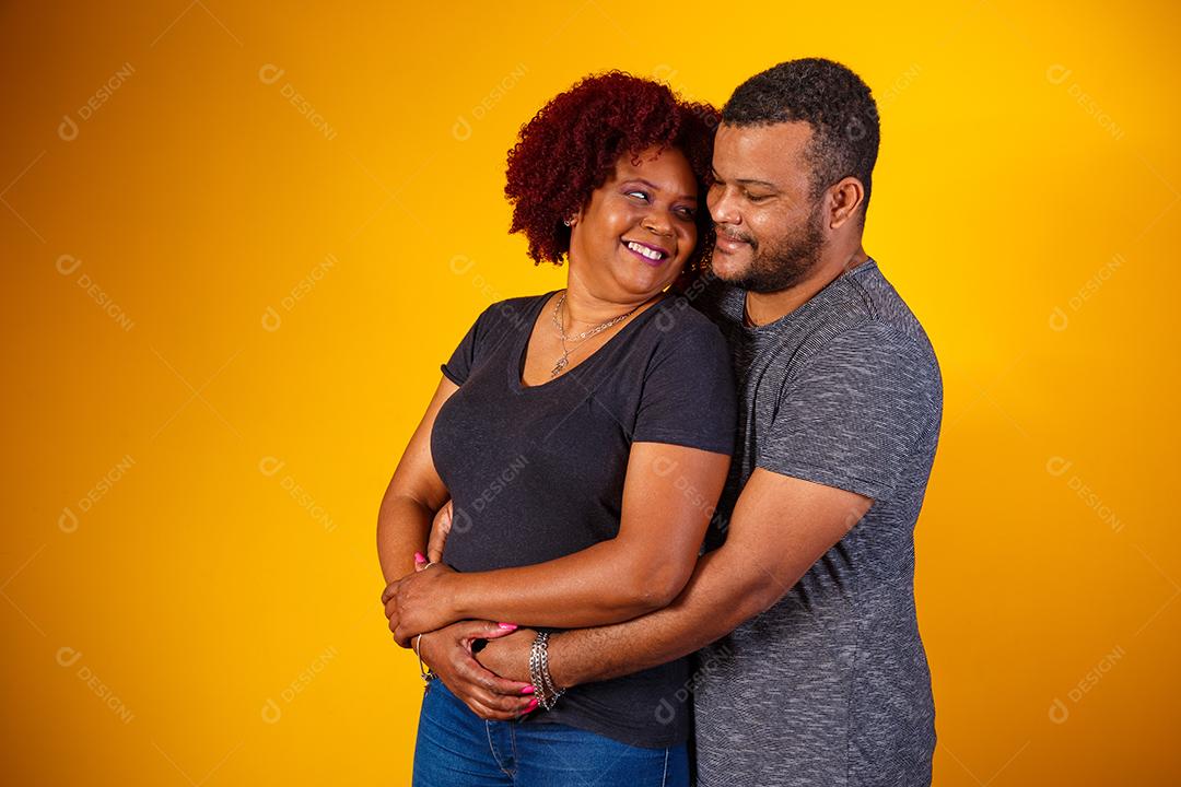 Casal de Amantes Apaixonados