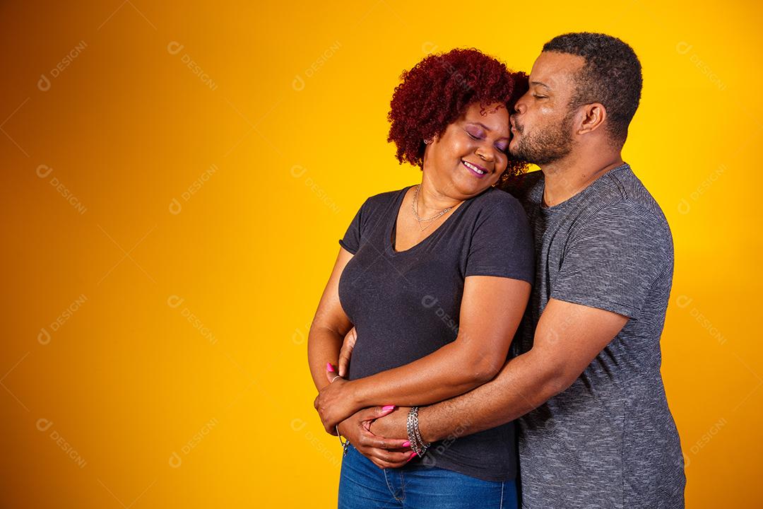 Casal de Amantes Apaixonados