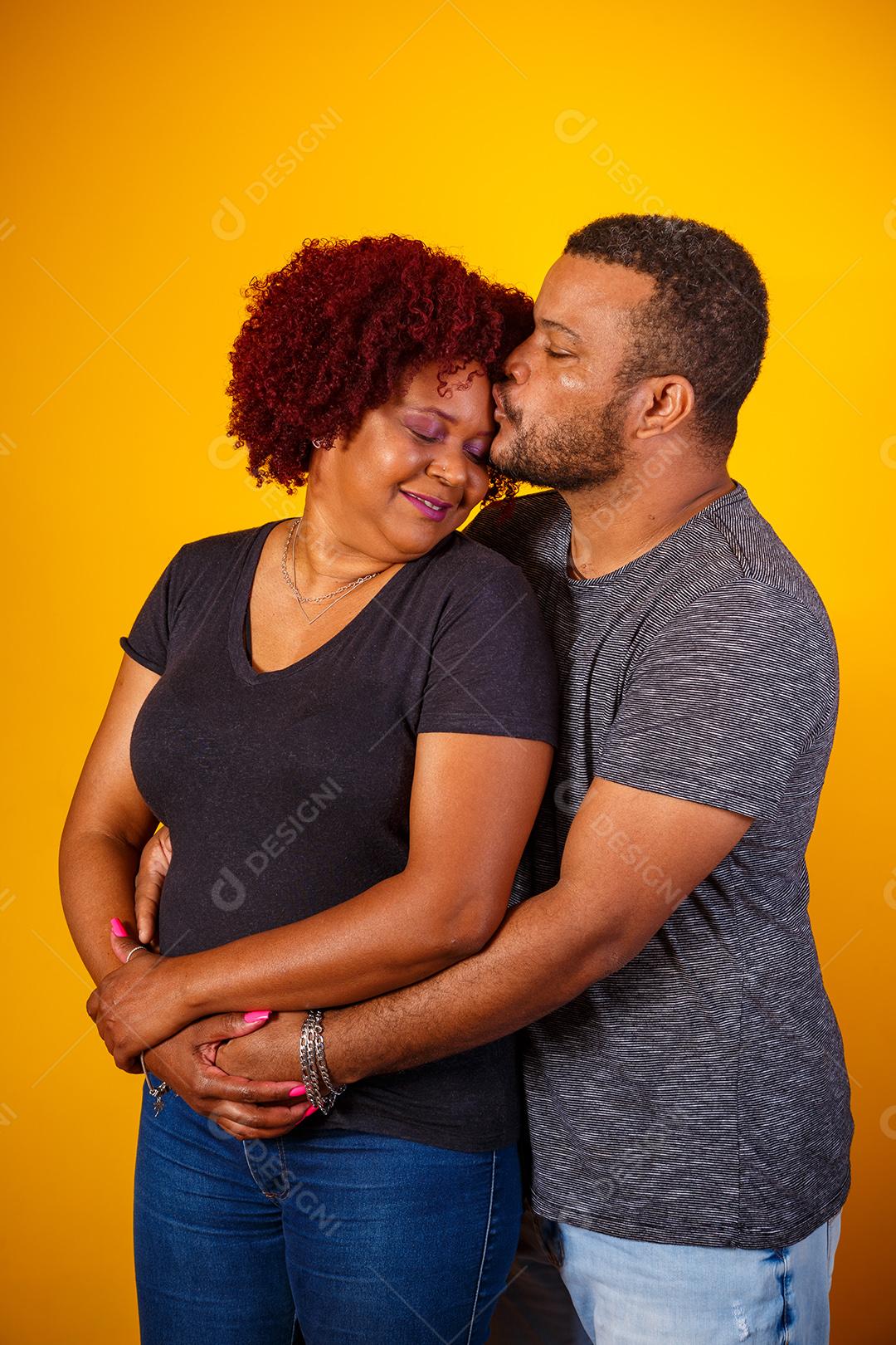 Casal de Amantes Apaixonados