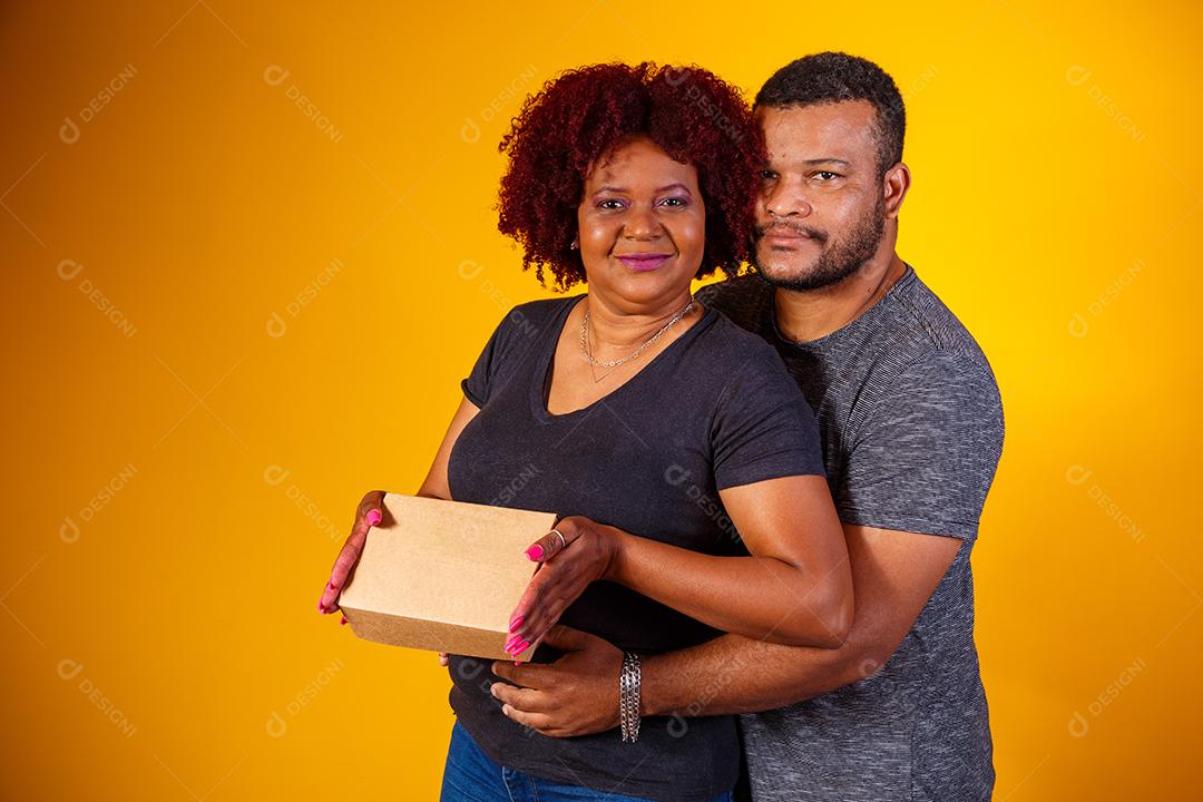 Casal de Amantes Apaixonados