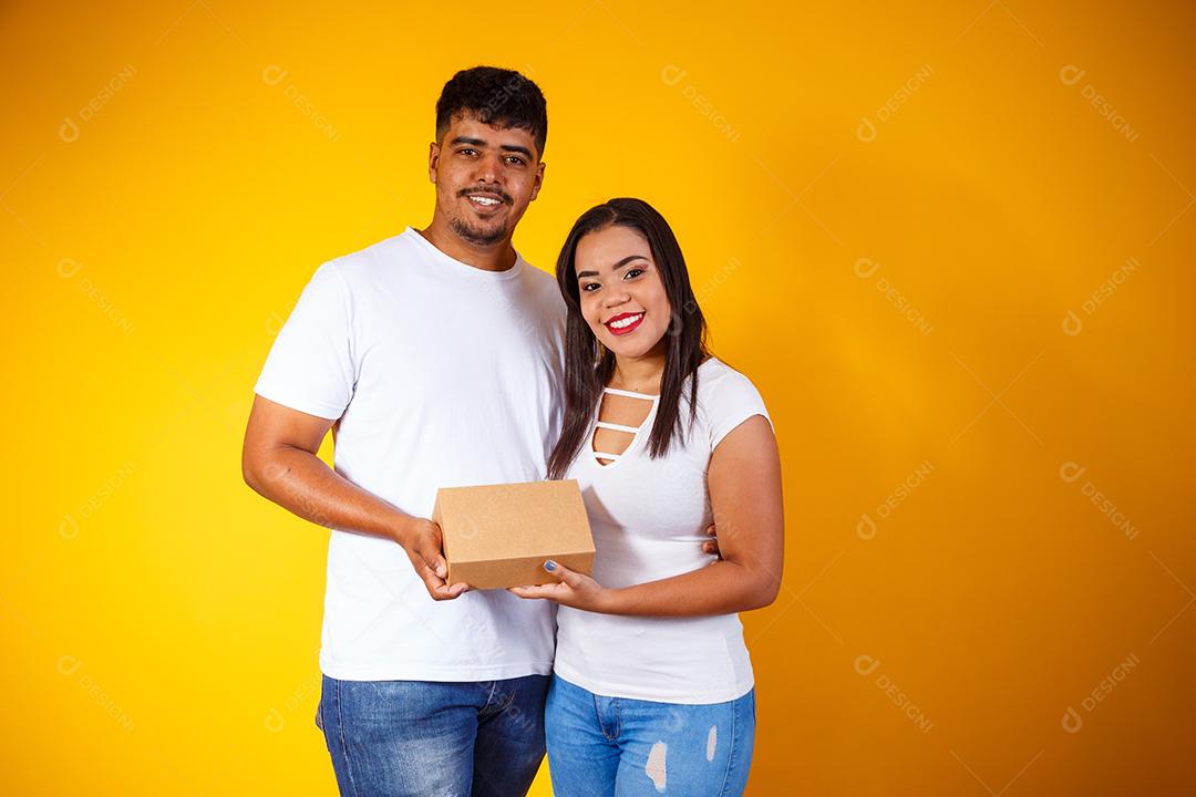 Casal de Amantes Apaixonados