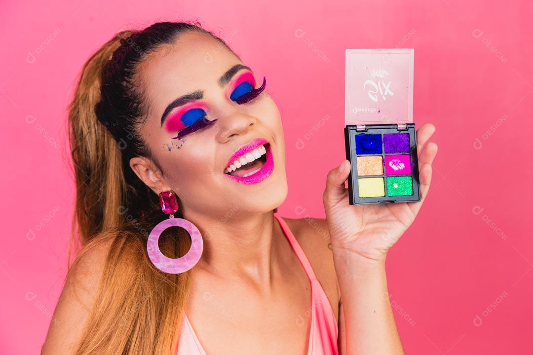 Mulher Bonita Segurando Paleta Maquiagem Várias Cores Carnaval