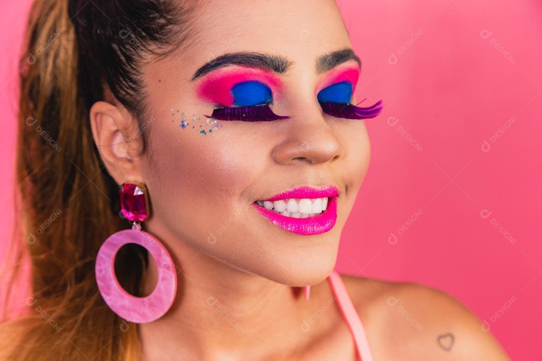 Mulher Bonita Com Maquiagem Várias Cores Carnaval