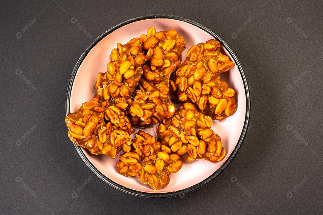 Doces típicos da festa junina brasileira.