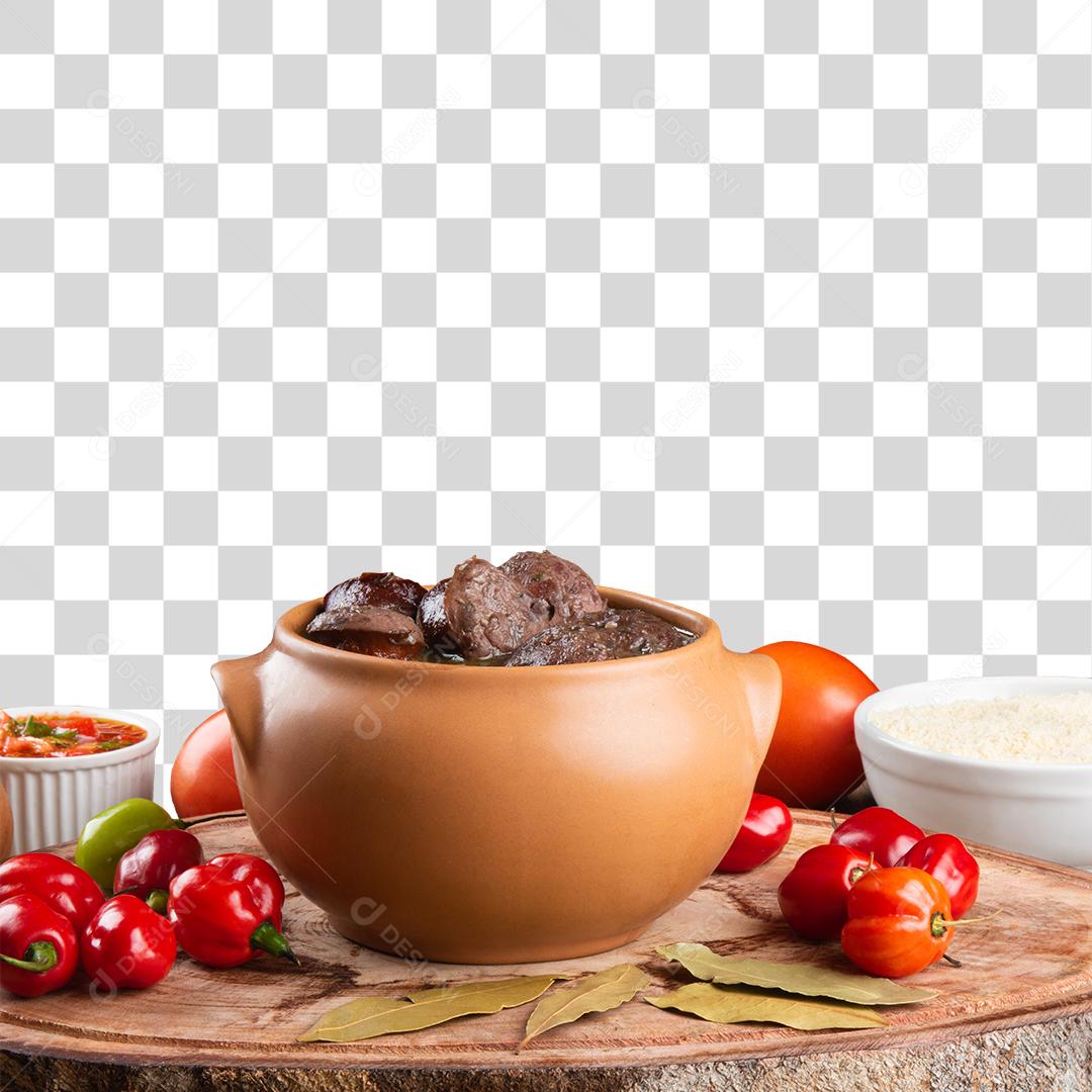 Panela de barro com feijoada sobre tábua de madeira com vários temperos PNG Transparente