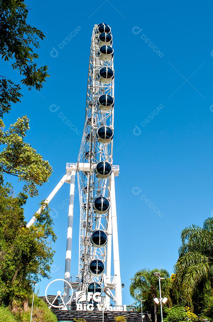 Tourist point of the ferris wheel in Balneário Camboriú-Brasil