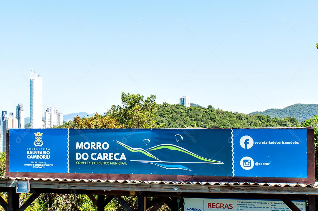 Ponto turístico do Morro do Careca em Balneário Camboriú-Brasil