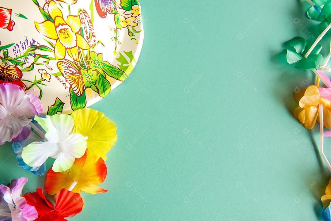 Conceito de carnaval em fundo verde, carnaval brasileiro