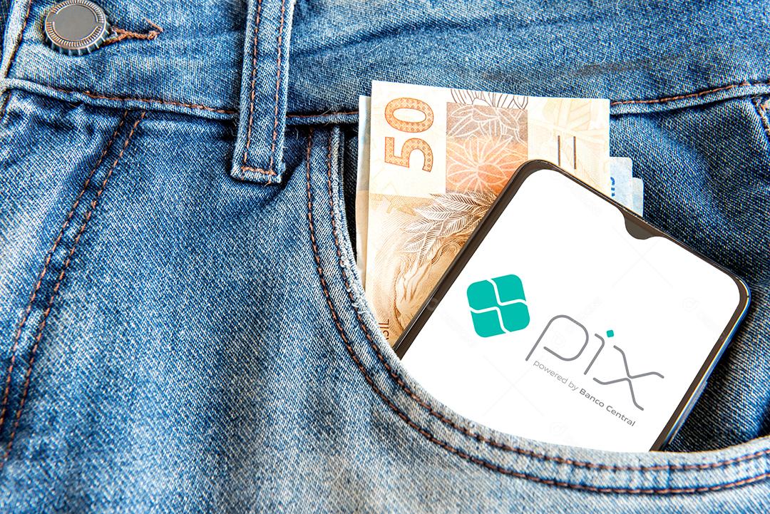 Banco Central do Brasil Pix, Smartphone com aplicação pix