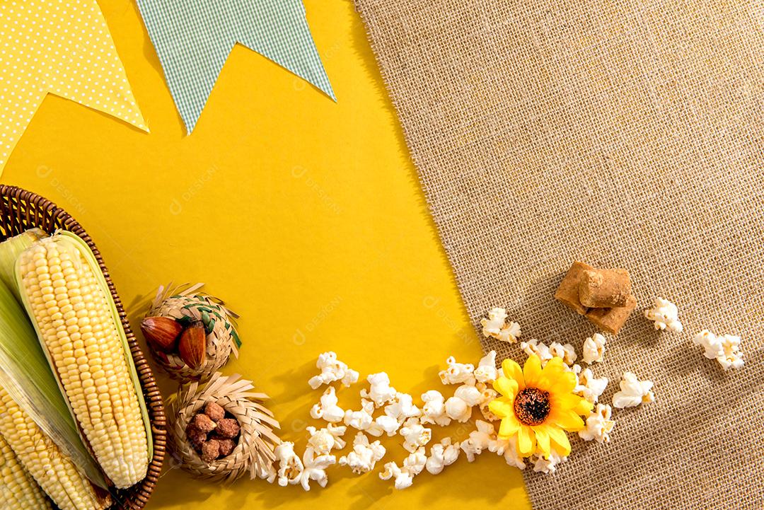 Fundo de festa junina brasileira vista superior