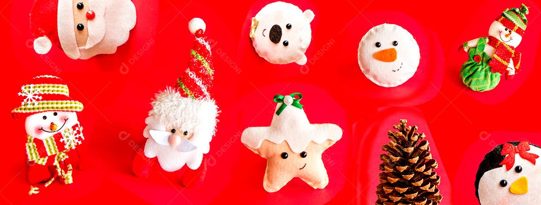 Figura de natal em fundo vermelho, formato ao ar livre